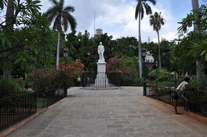 Estatua de Carlos Manuels Céspedes en la Plaza de Armas